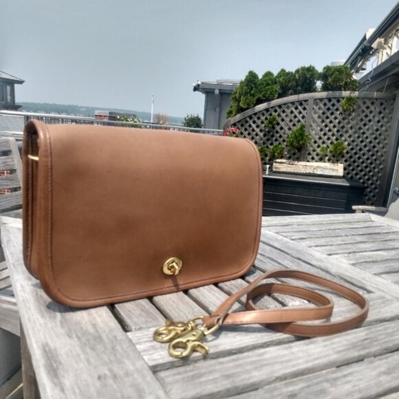 Vintage Coach, Convertible Clutch Shoulder Bag, NYC - Picture 3 of 16